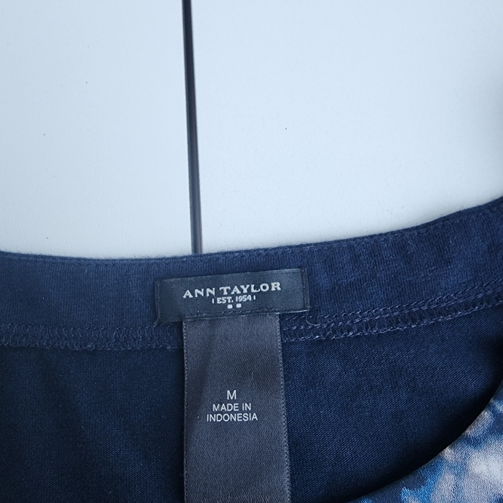 Ann Taylor Womens Blue Gray Satin Sleeveless Blouse Top Office Workwear Preppy M - Picture 10 of 10